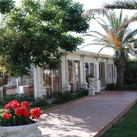Th Cinisi - Florio Park Hotel Екстер'єр фото