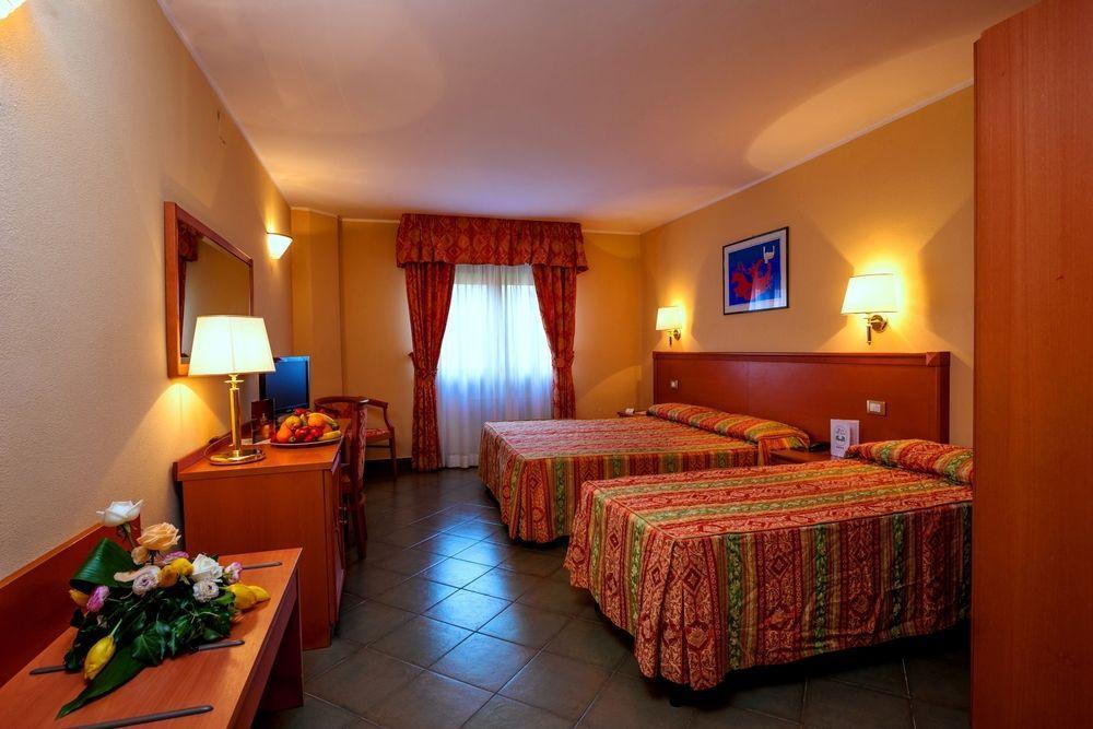 Th Cinisi - Florio Park Hotel Екстер'єр фото