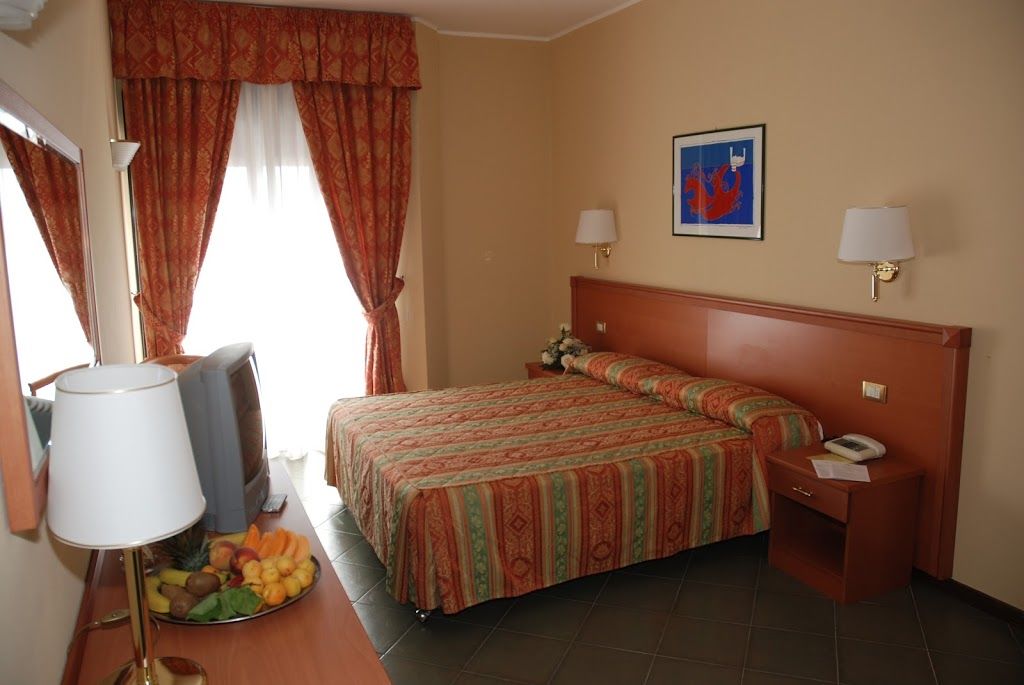 Th Cinisi - Florio Park Hotel Екстер'єр фото
