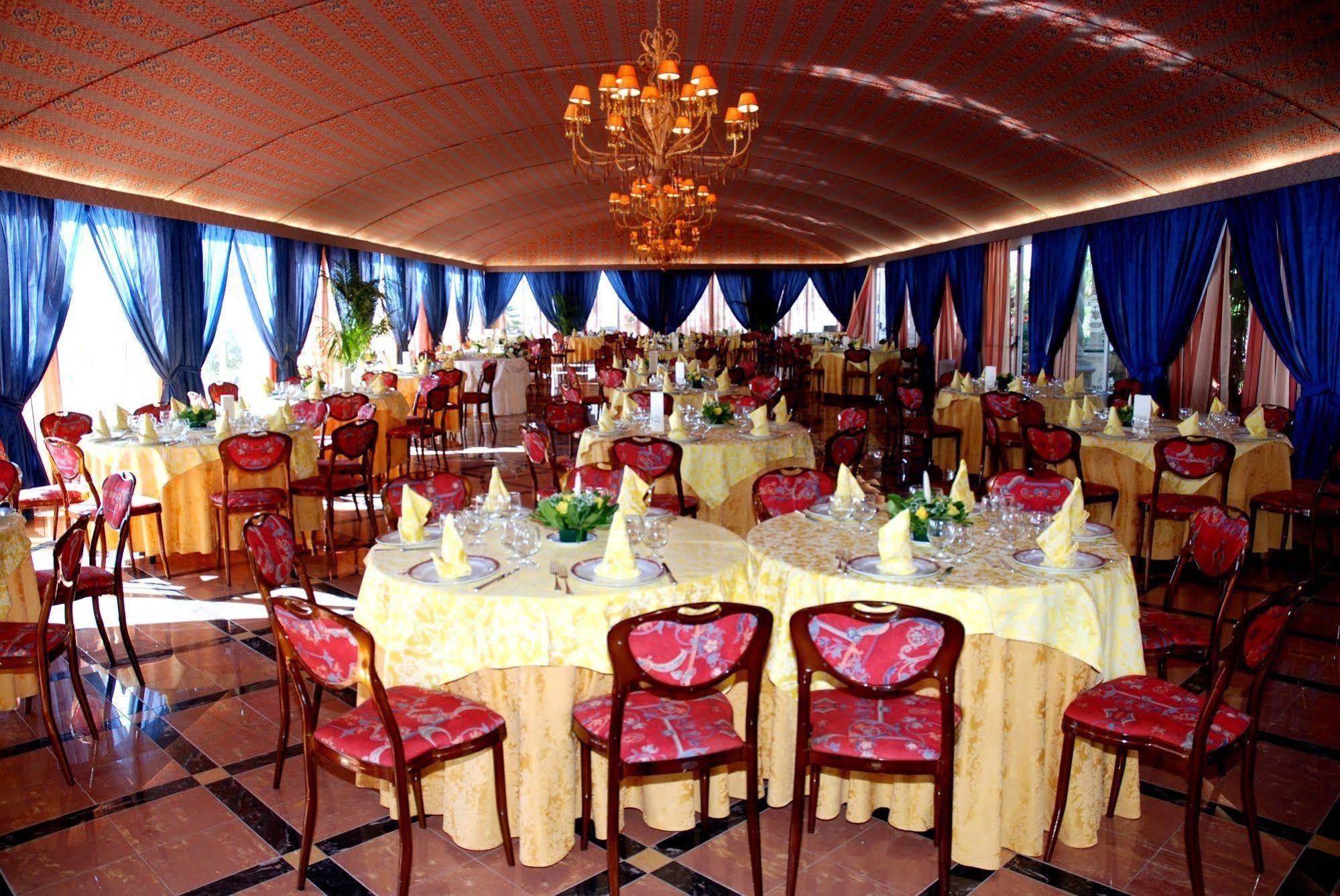 Th Cinisi - Florio Park Hotel Екстер'єр фото