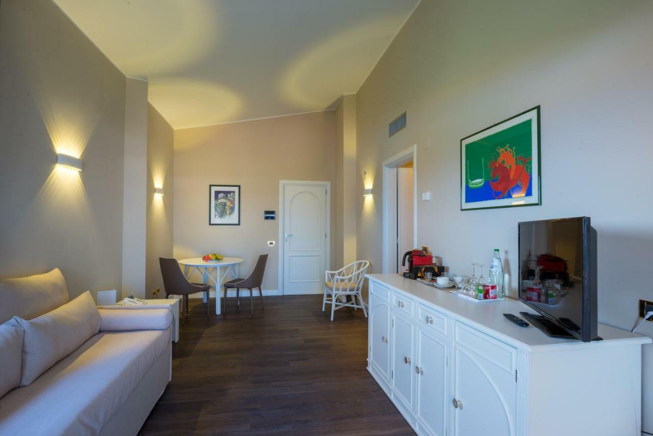 Th Cinisi - Florio Park Hotel Екстер'єр фото