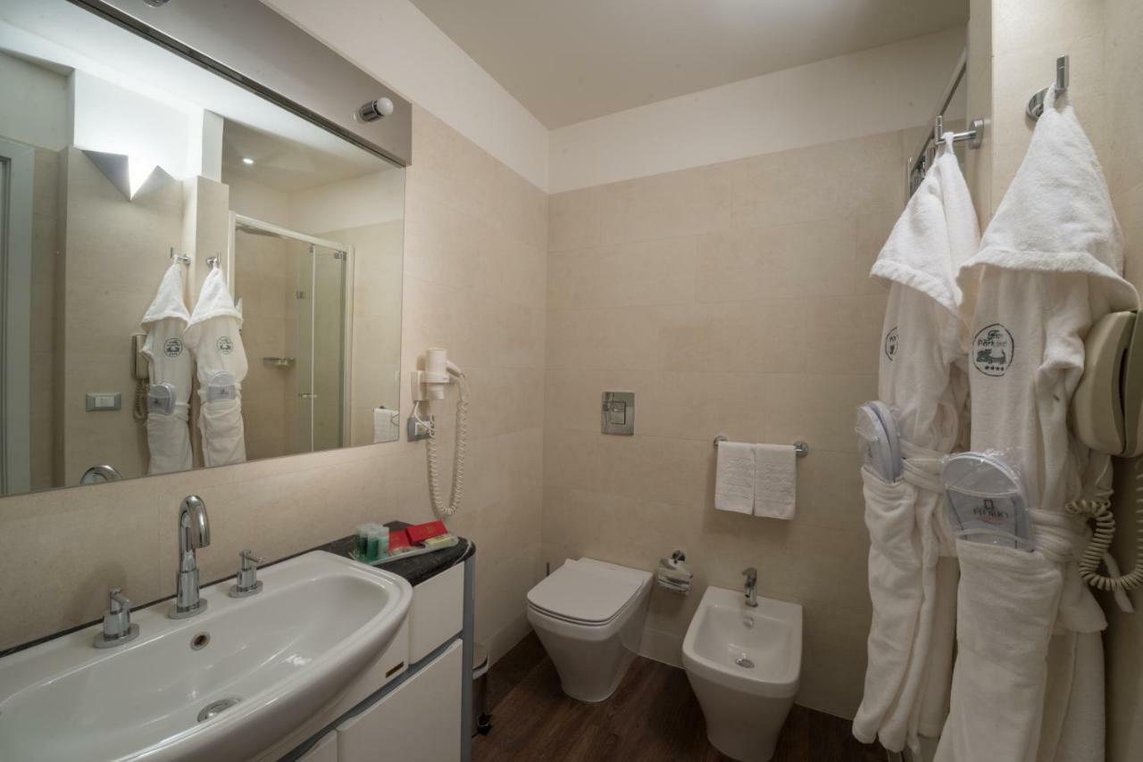 Th Cinisi - Florio Park Hotel Екстер'єр фото