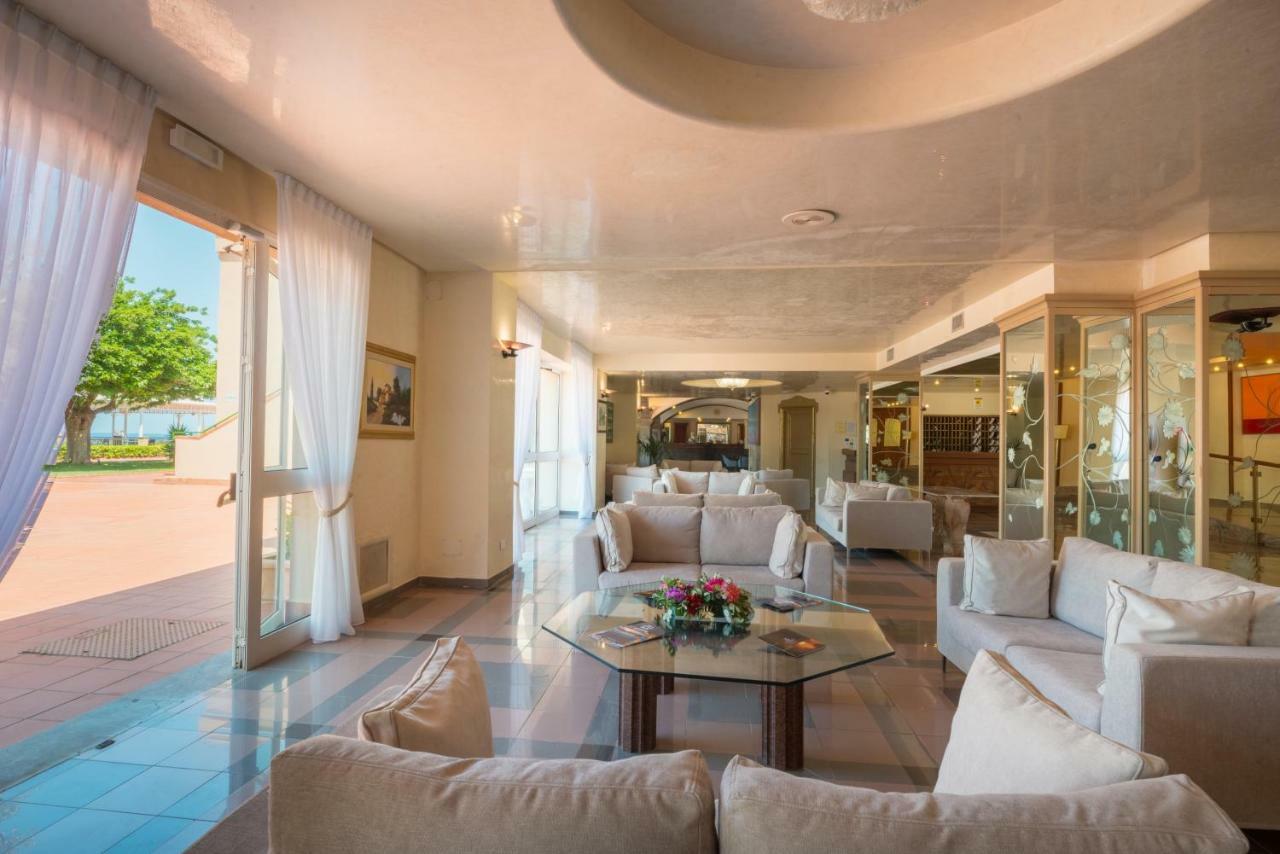 Th Cinisi - Florio Park Hotel Екстер'єр фото