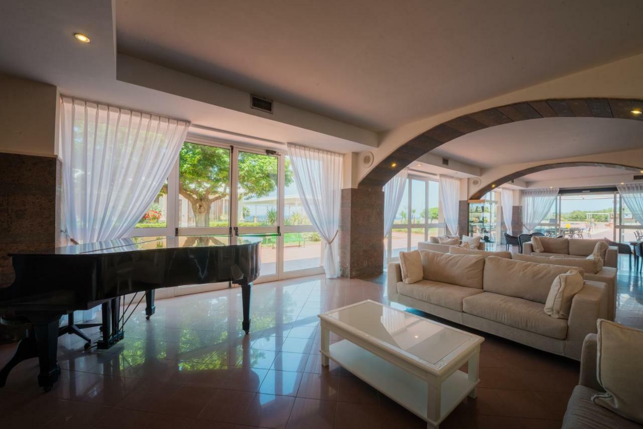 Th Cinisi - Florio Park Hotel Екстер'єр фото