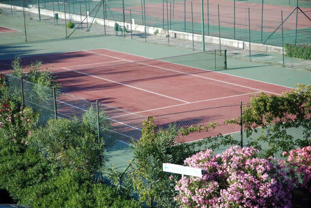 Th Cinisi - Florio Park Hotel Екстер'єр фото
